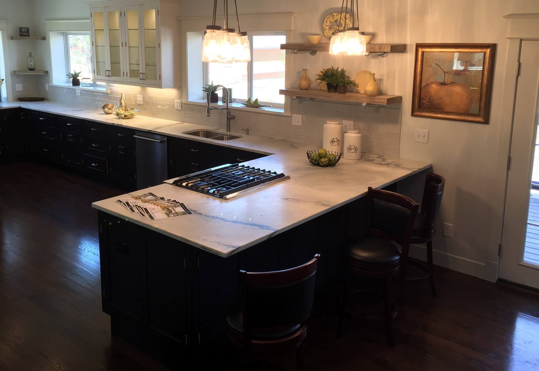 Learn how to choose granite countertops with our Denver countertops experts, Stone Ideas, INC. Denver's Kitchen renovation experts for quartz countertops in Denver, marble countertops in Denver, denver granite countertops.