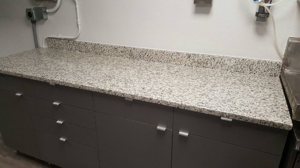 Learn how to choose granite countertops with our Denver countertops experts, Stone Ideas, INC. Denver's Kitchen renovation experts for quartz countertops in Denver, marble countertops in Denver, denver granite countertops.